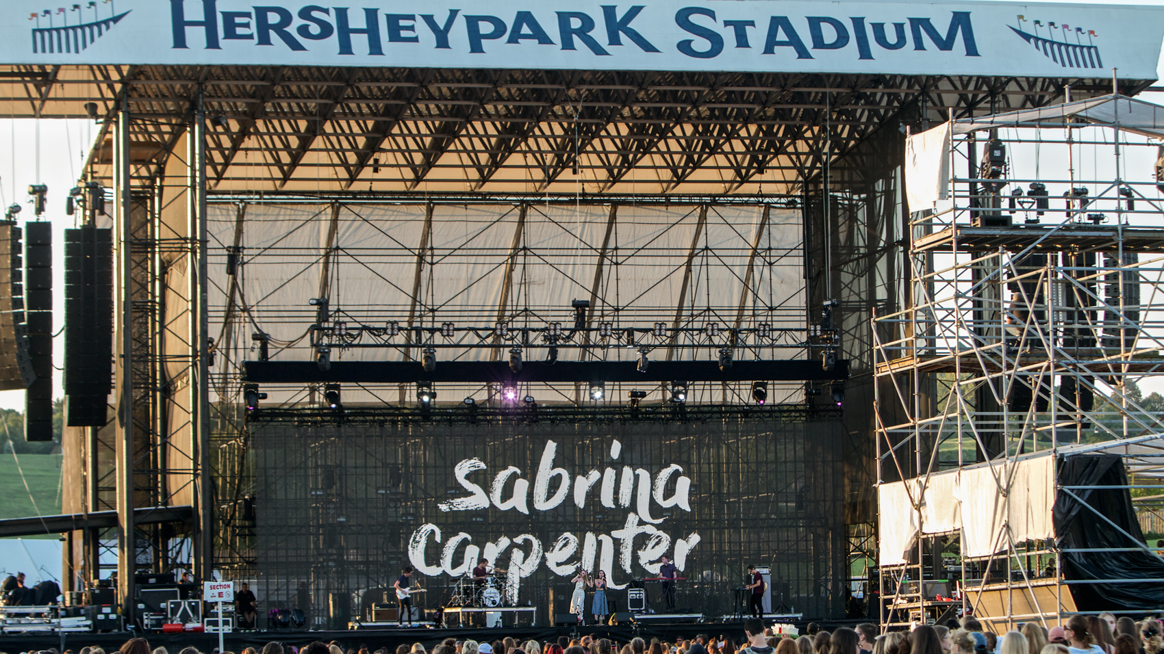 2016 Show of the Summer
Herseypark Stadium
Hersey, PA
August 20, 2016

DerekBrad.com